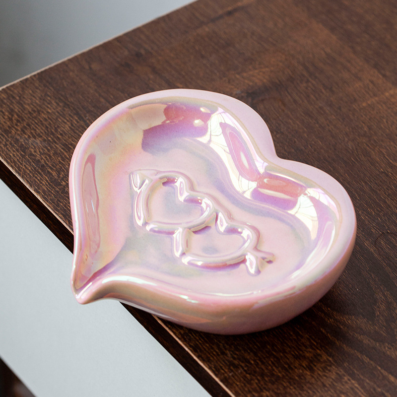 Interior Design Kitchen - Ceramic Soap Dish Creative Heart-shaped Style