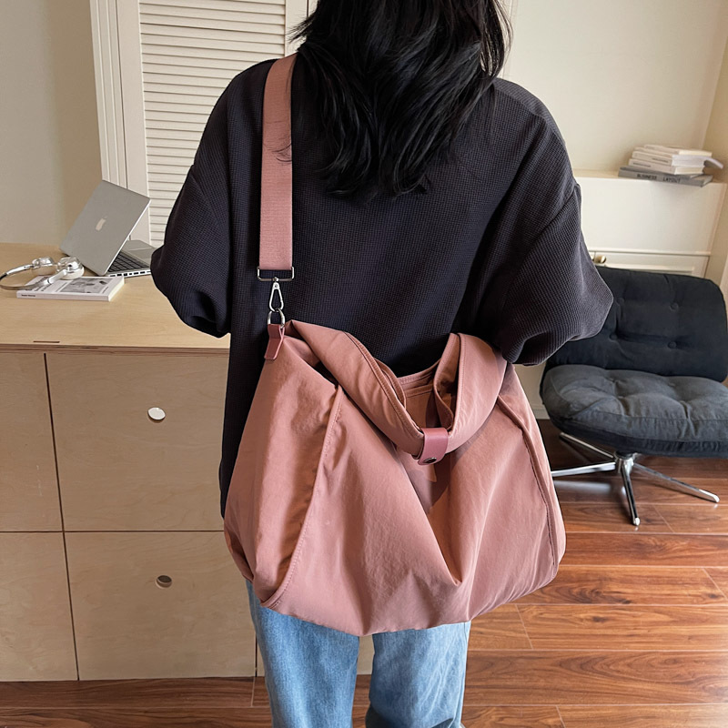 Nylon Large Capacity Crossbody - Interior Design Simple incelemesi ve fiyatı